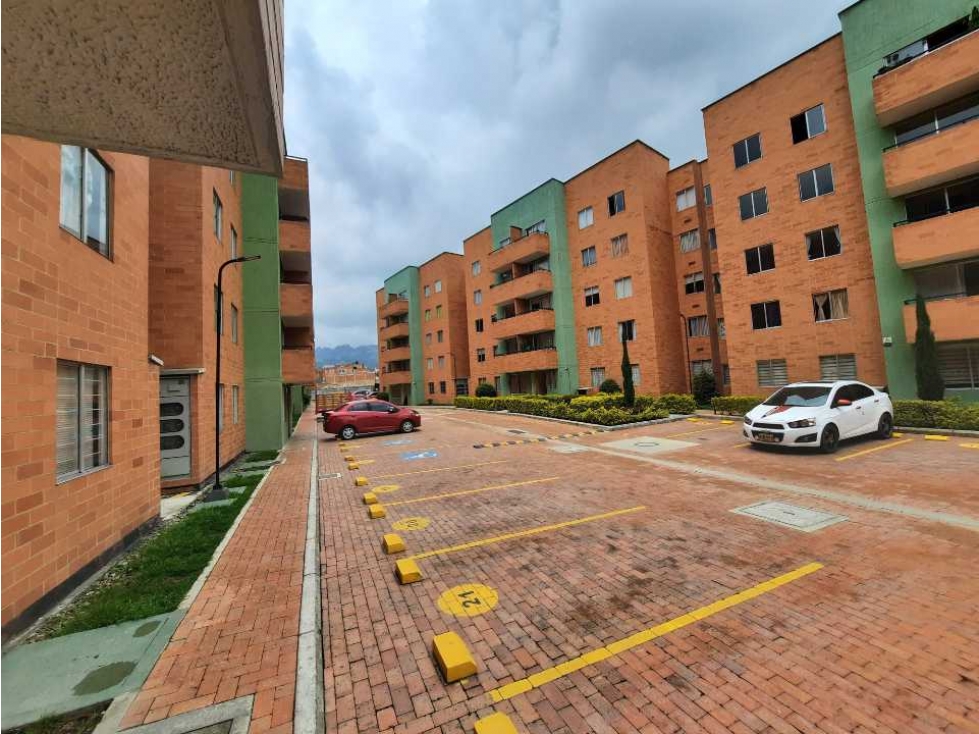 Se VENDE O ARRIENDA apartamento en Zipaquirá los pinos — foto 2