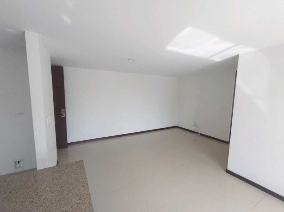 SE ARRIENDA APARTAMENTO EN Esmeraldal, Envigado. — foto 3