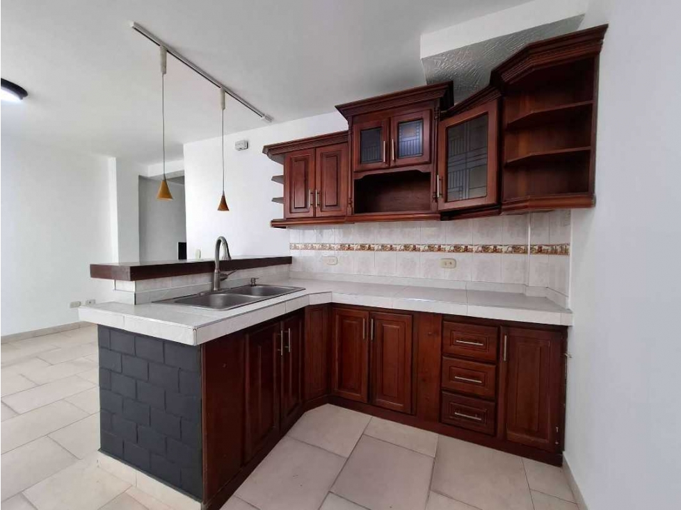 SE ARRIENDA APARTAMENTO LA ISLETA CARTAGO VALLE — foto 2