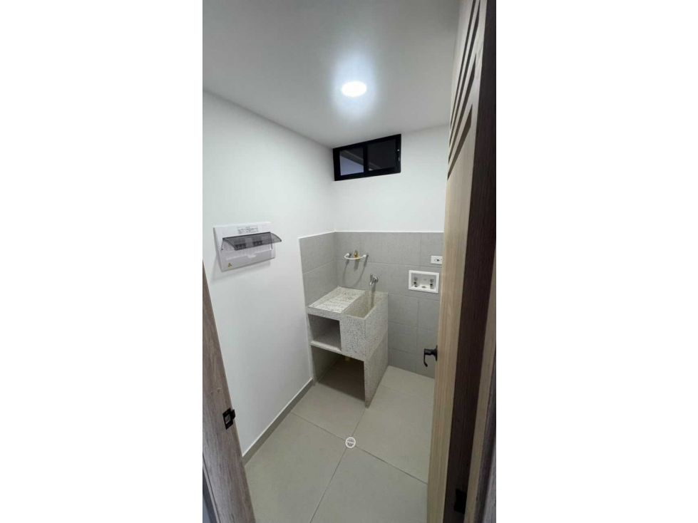 SE ARRIENDA APARTAMENTO MACIZO HABITAT NATUTAL FLORIDABLANCA — foto 3