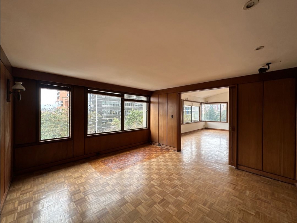 SE ARRIENDA APARTAMENTO PENTHOUSE DUPLEX ROSALES 335m2 — foto 3