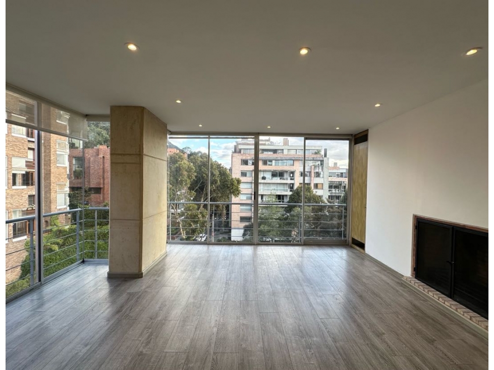 SE VENDE Y SE ARRIENDA APARTAMENTO ROSALES 75M2