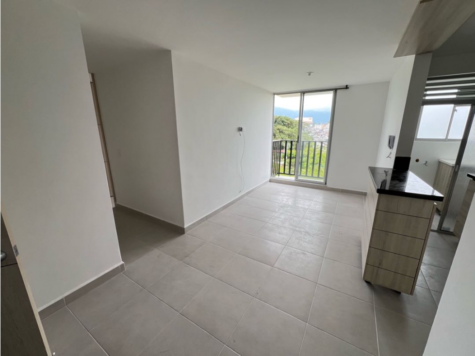 SE ARRIENDA APARTAMENTO DE 2 HABITACIONES - SECTOR NORTE — foto 2