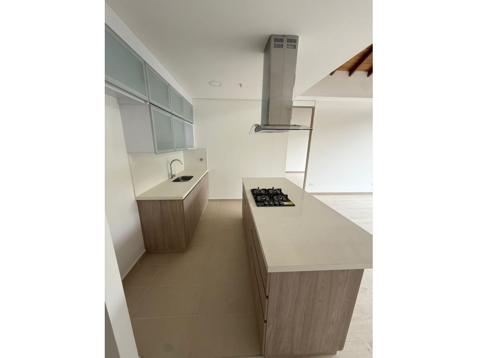 SE ARRIENDA O SE VENDE | APARTAMENTO NUEVO SECTOR LA FE, EL RETIRO — foto 2