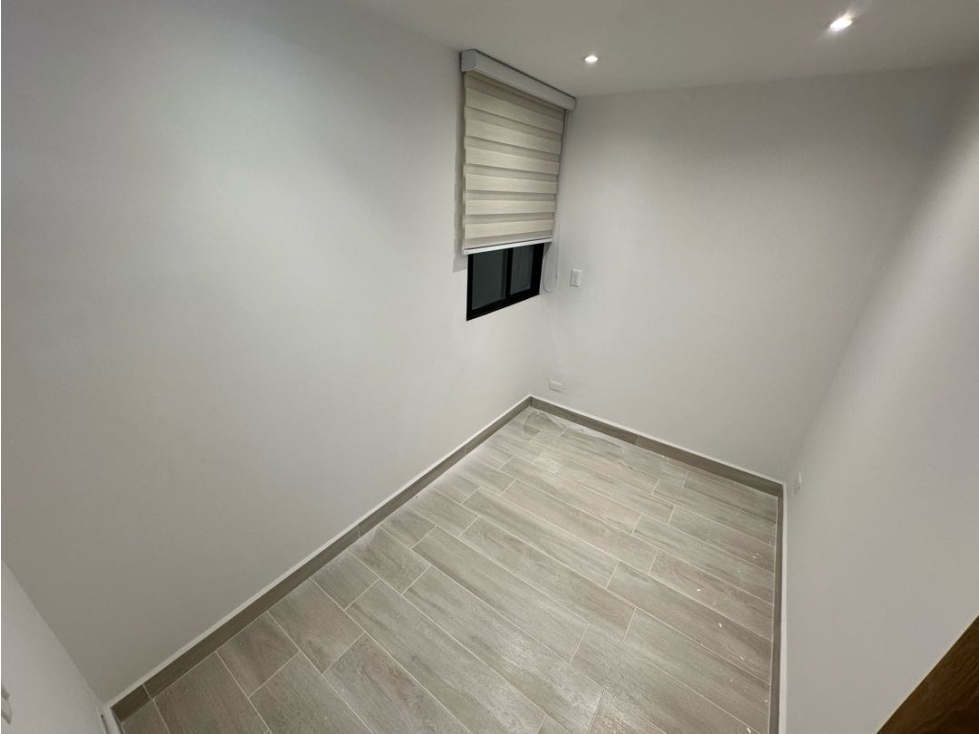 Se Arrienda Apartamento Sector La Castellana — foto 3