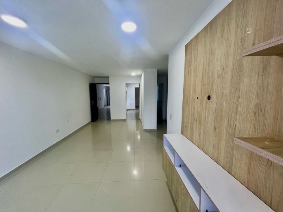 SE ARRIENDA APARTAMENTO SECTOR DE CIUDAD JARDIN — foto 4