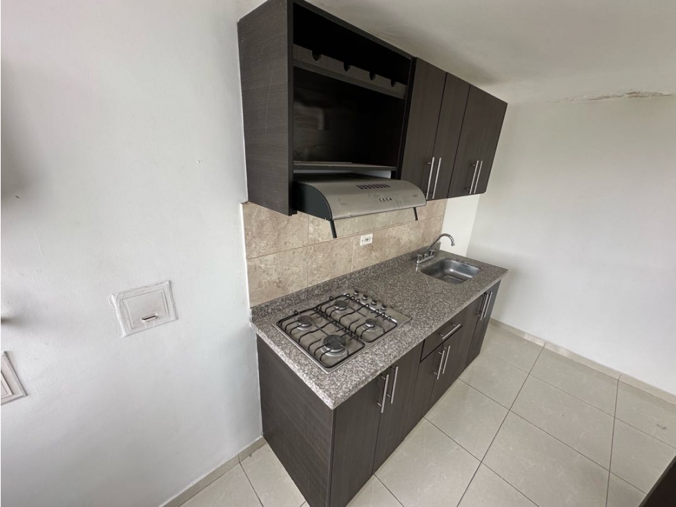 Se Arrienda Apartamento (Sin Ascensor) - Sector Barrio San Jose — foto 4