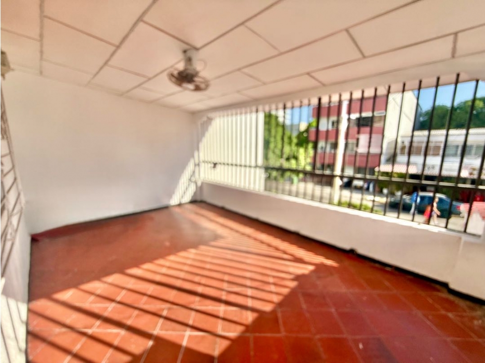 SE ARRIENDA APARTAMENTO UNA ALCOBA EN CRESPO — foto 2