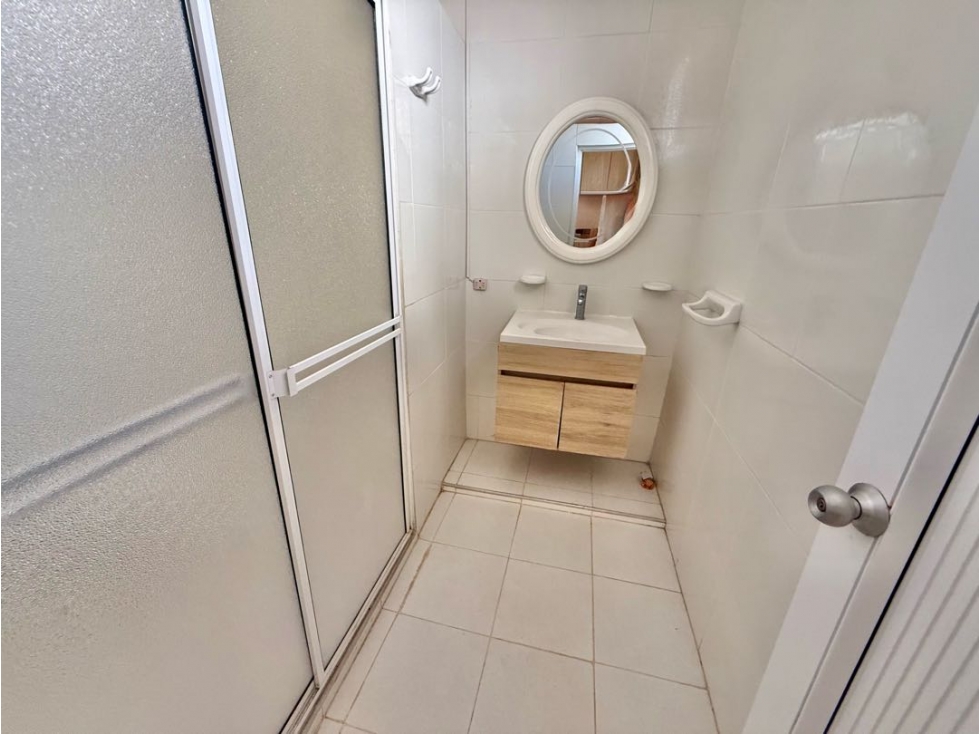 SE ARRIENDA APARTAMENTO UNA ALCOBA EN CRESPO — foto 5