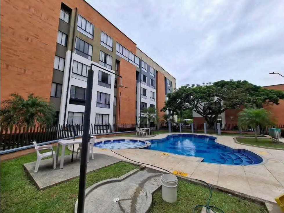 SE ARRIENDA APARTAMENTO UNIDAD RESIDENCIAL SANTA FE CARTAGO VALLE