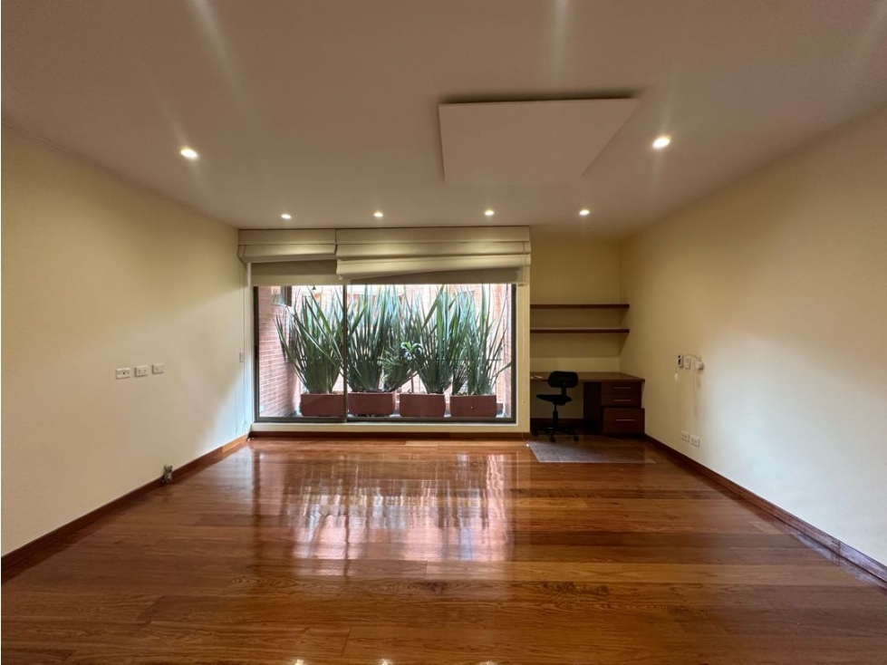 SE ARRIENDA APARTAMENTO VIRREY 226M2 BALCÓN — foto 5
