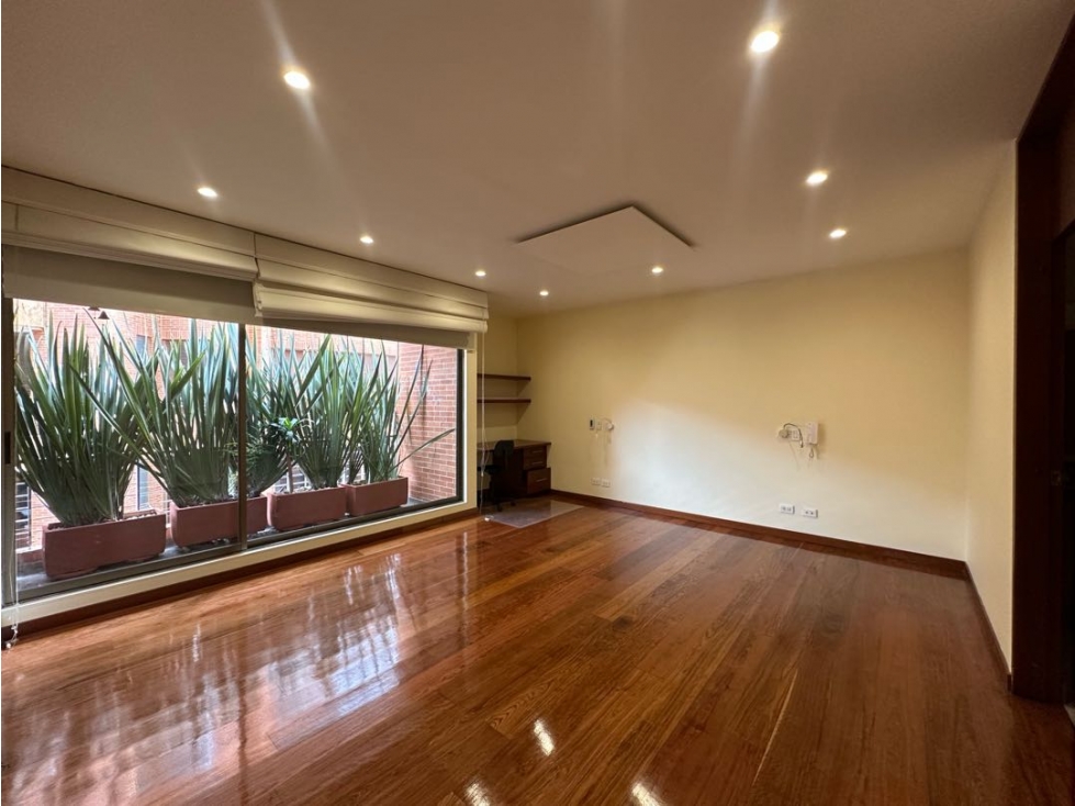SE ARRIENDA APARTAMENTO VIRREY 226M2 BALCÓN — foto 6