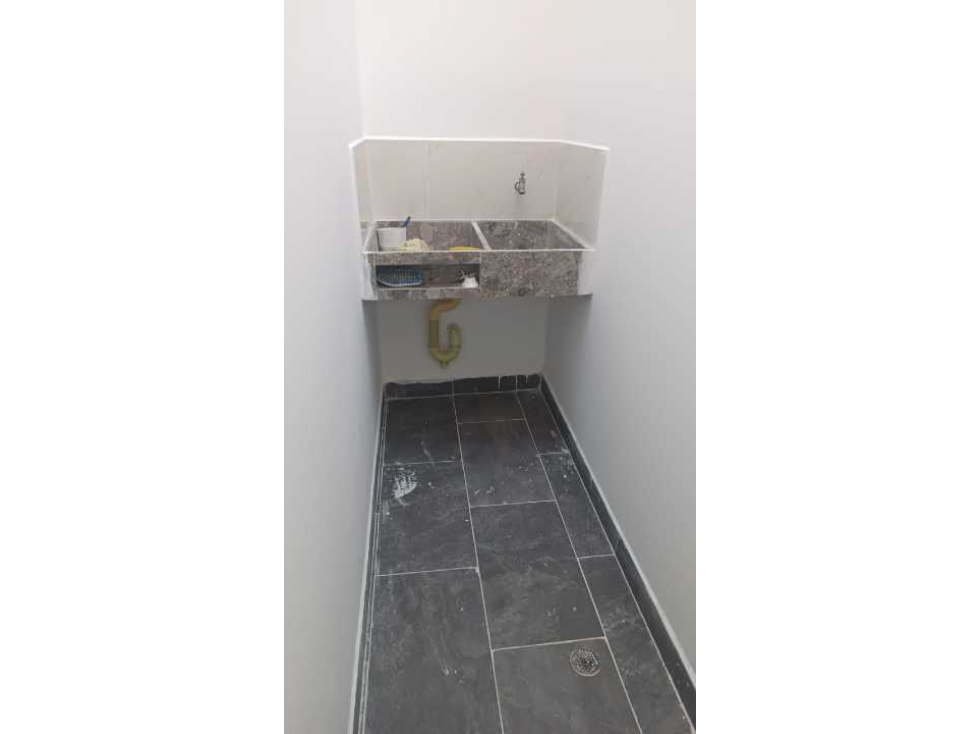 Se arrienda aptaestudio para estrenar Simón bolivar — foto 4