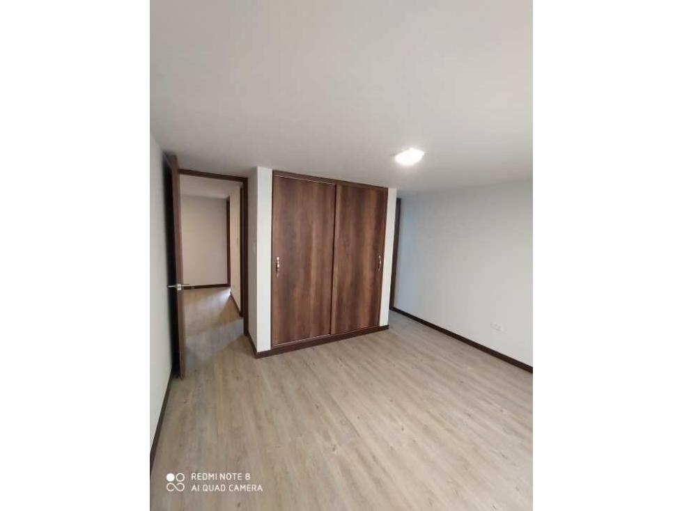 SE ARRIENDA APTO DE TRES HABITACIONES. SEGUNDO Y TERCER PISO - 6