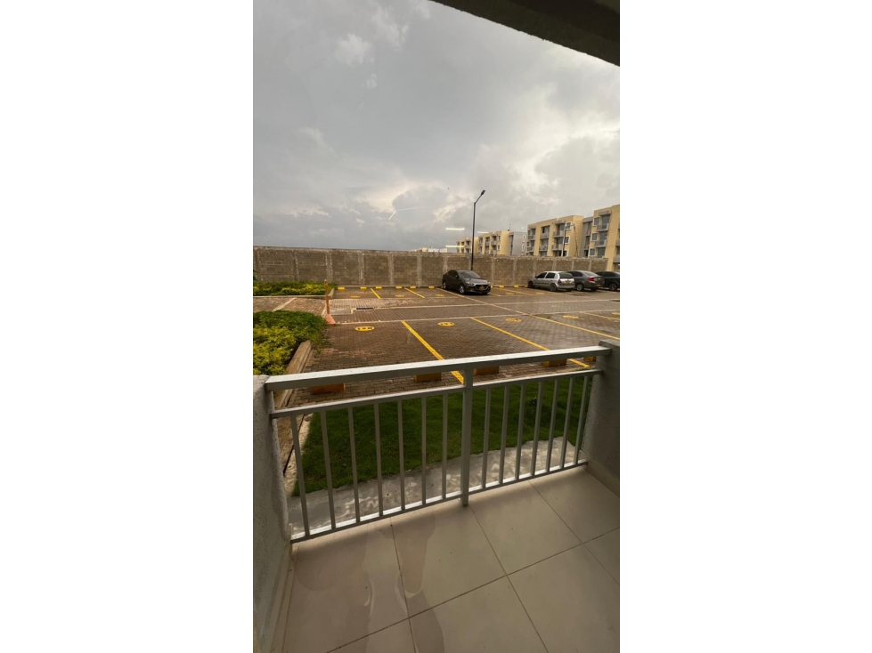 SE ARRIENDA APTO EN SERENA DEL MAR EDIFICIO DAMMAR