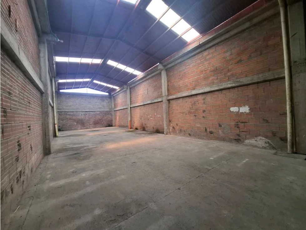 SE ARRIENDA BODEGA CAMELLON DEL QUINDIO CARTAGO VALLE - 3