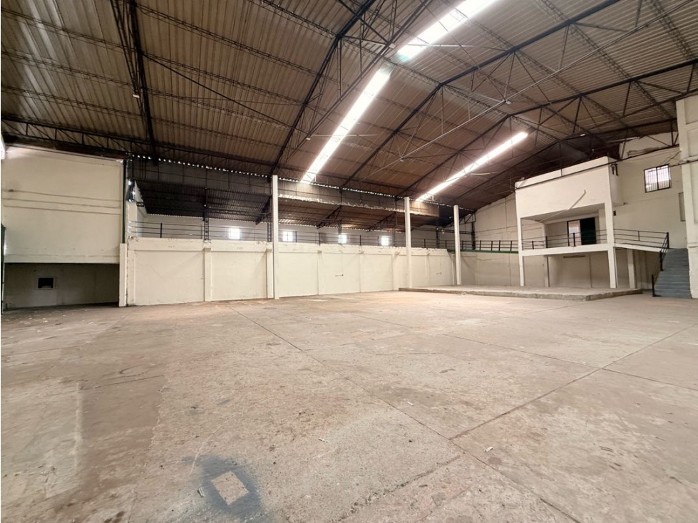 SE ARRIENDA BODEGA CERCA AL CENTRO DE ARMENIA - 5