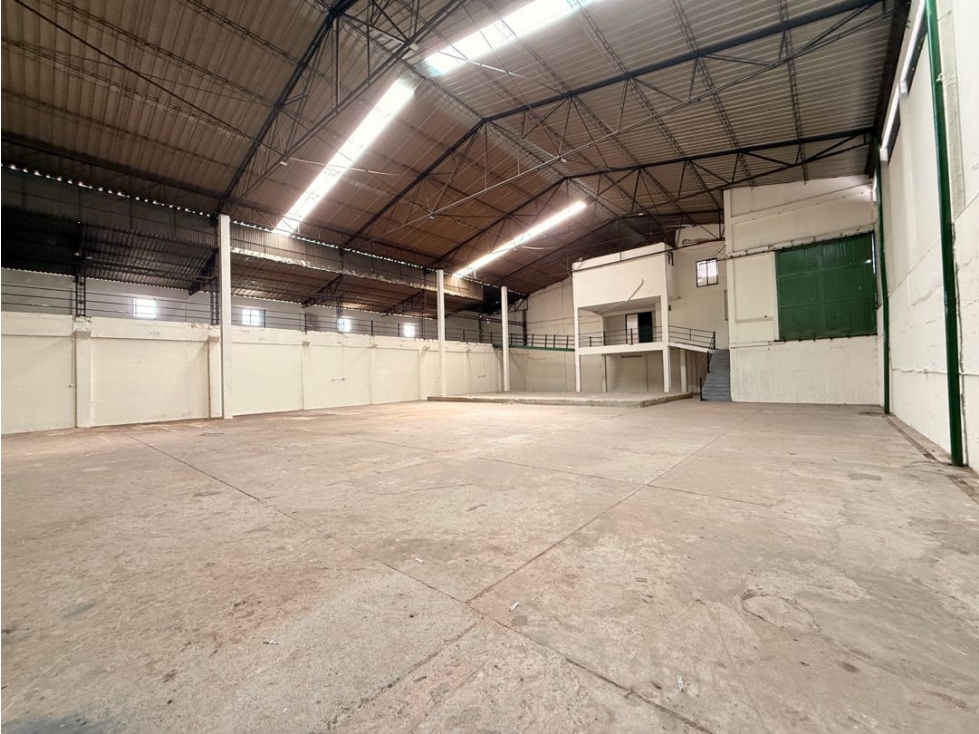 SE ARRIENDA BODEGA CERCA AL CENTRO DE ARMENIA - 6
