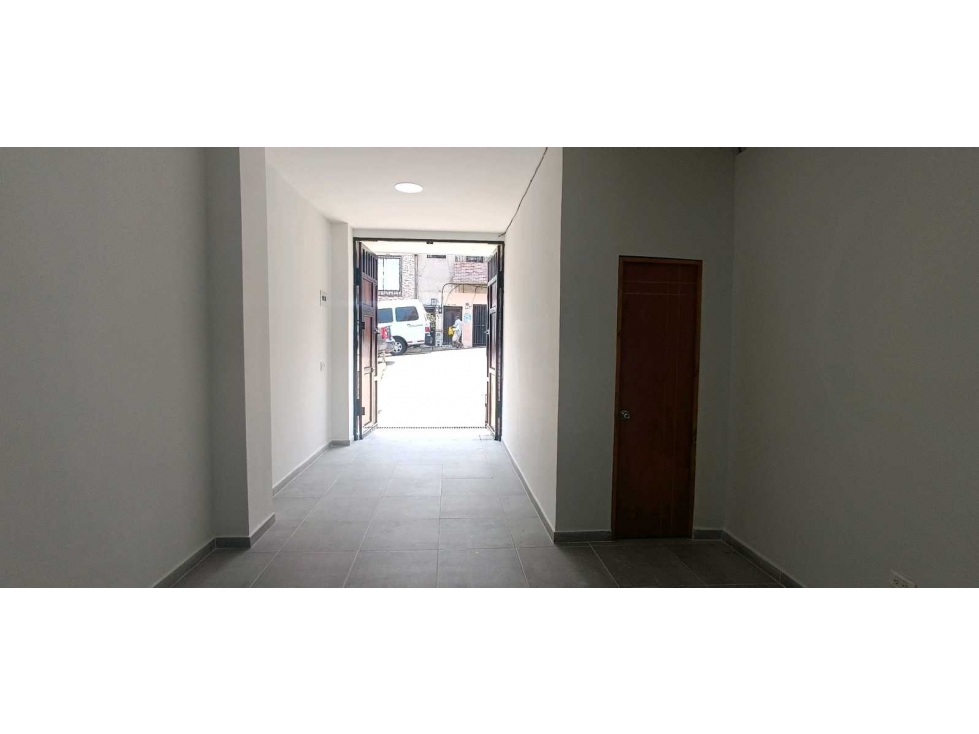 SE ARRIENDA BODEGA EN EL SECTOR DE LA MILAGROSA — foto 4