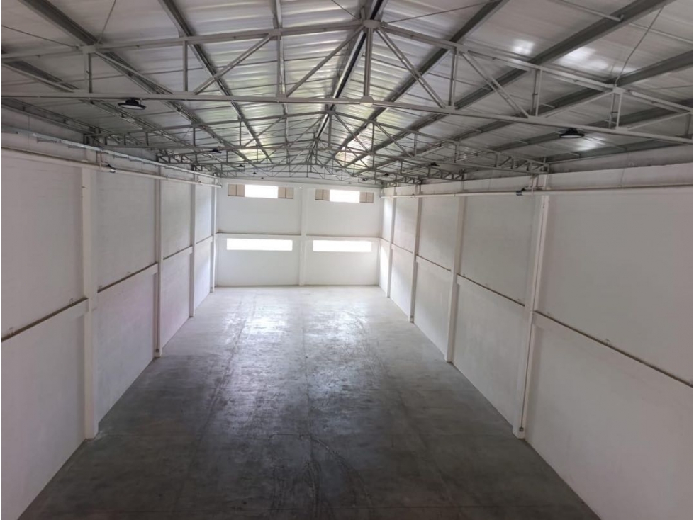 Se arrienda bodega en la estrella. Unidad cerrada. - 2