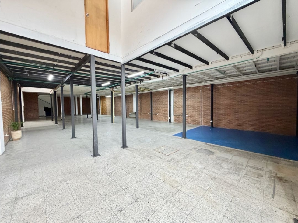 Se arrienda bodega en Prado Veraniego