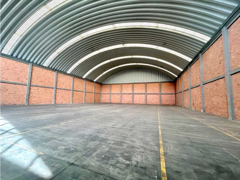 SE ARRIENDA BODEGA EN TOCANCIPA DE 1750 M² - 1