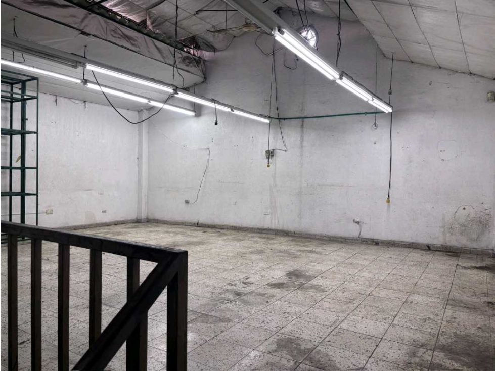 SE ARRIENDA BODEGA INDUSTRIAL ATANASIO GIRARDOT XU10204955 — foto 6