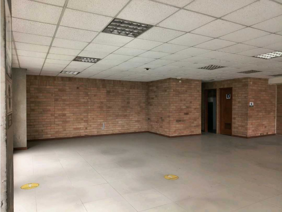 Se arrienda bodegas en fontibon 689m² — foto 4