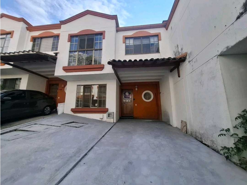SE ARRIENDA CASA ALAMOS PEREIRA RISARALDA