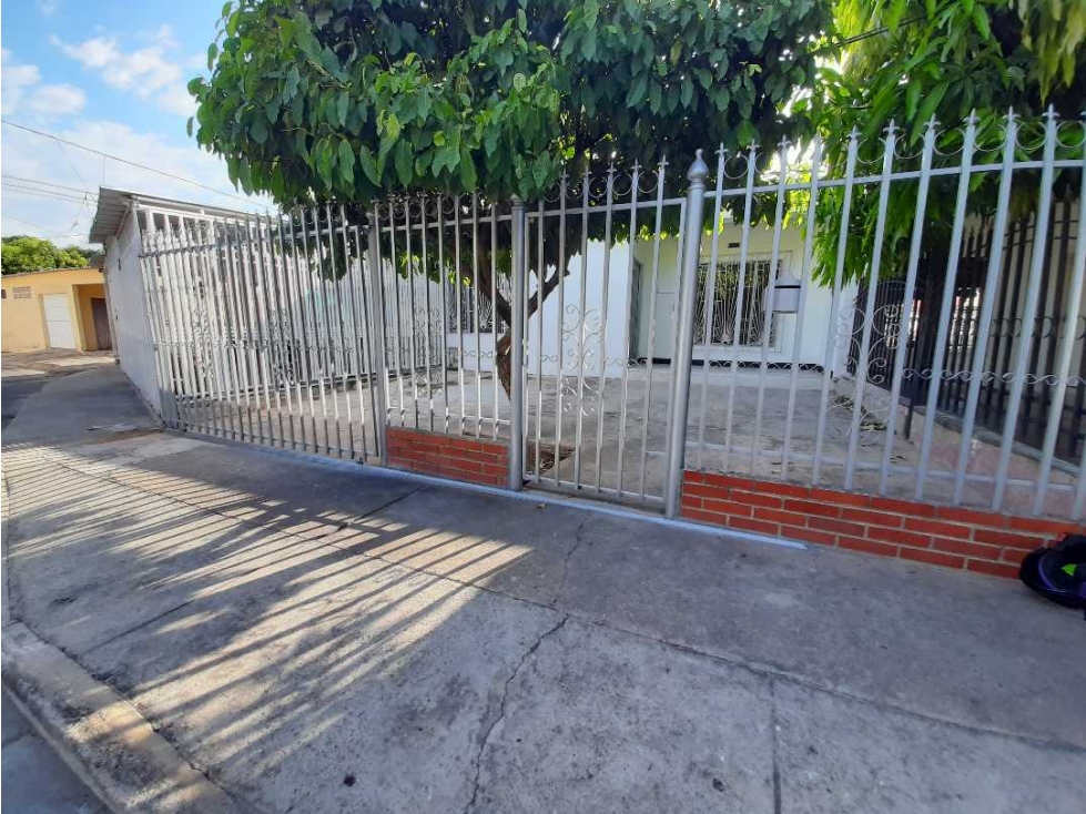 SE ARRIENDA CASA BARRIO GARUPAL - 3