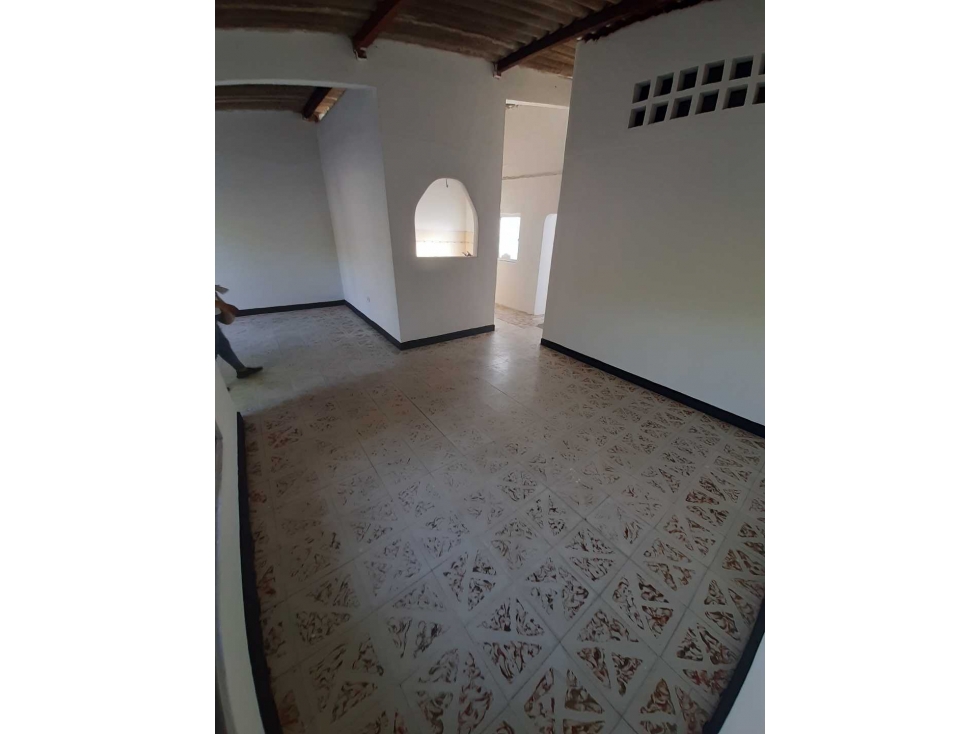 SE ARRIENDA CASA BARRIO GARUPAL - 5