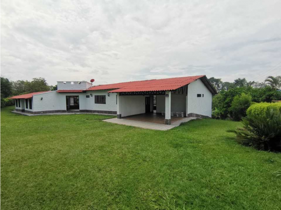 PARA LA VENTA CASA CAMPESTRE EN VEREDA MURILLO