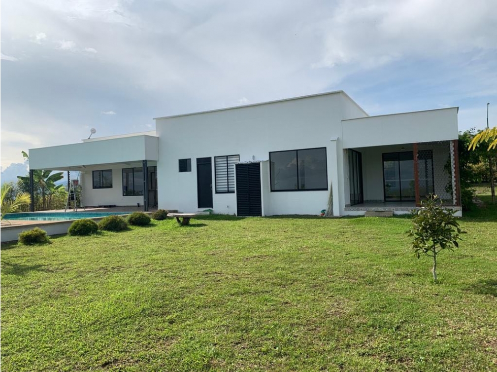 Se Arrienda Casa Campestre en Cerritos - Vía La Virginia
