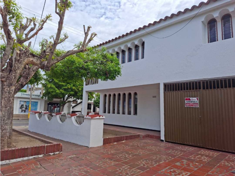 SE ARRIENDA CASA COMERCIAL BARRIO SAN JOAQUIN - 2