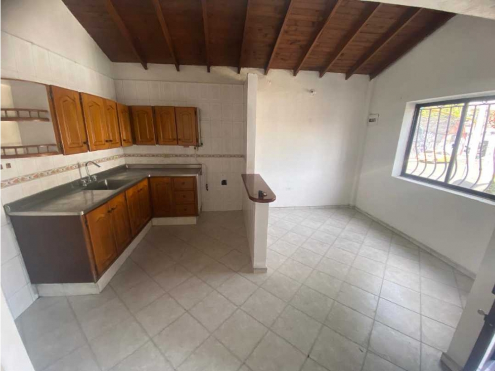 Se Arrienda Casa comercial En Envigado sector zona centro — foto 2