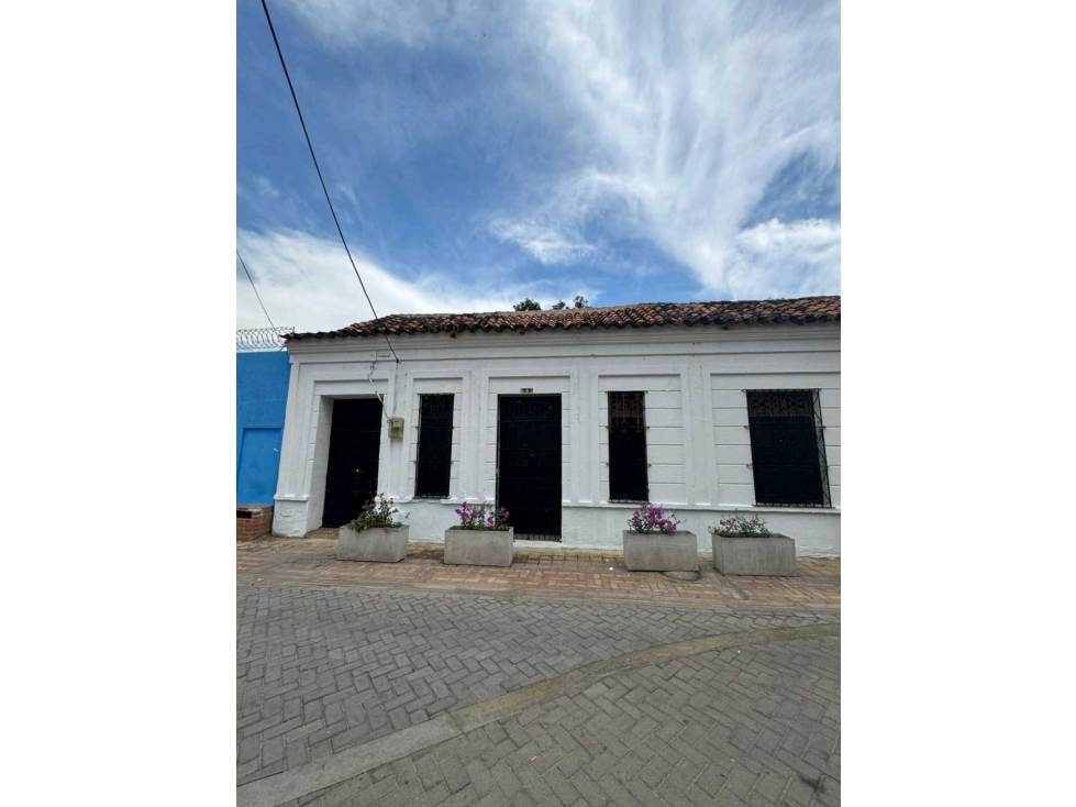 SE ARRIENDA CASA COMERCIAL PLAZA ALFONSO LOPEZ — foto 2