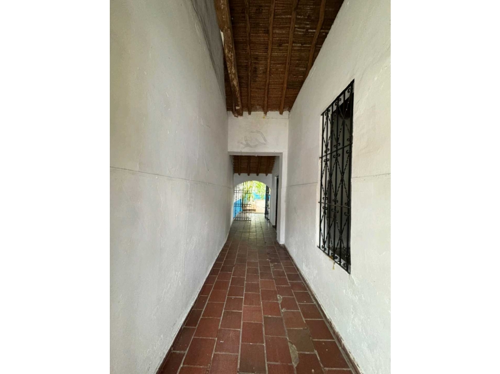 SE ARRIENDA CASA COMERCIAL PLAZA ALFONSO LOPEZ — foto 3