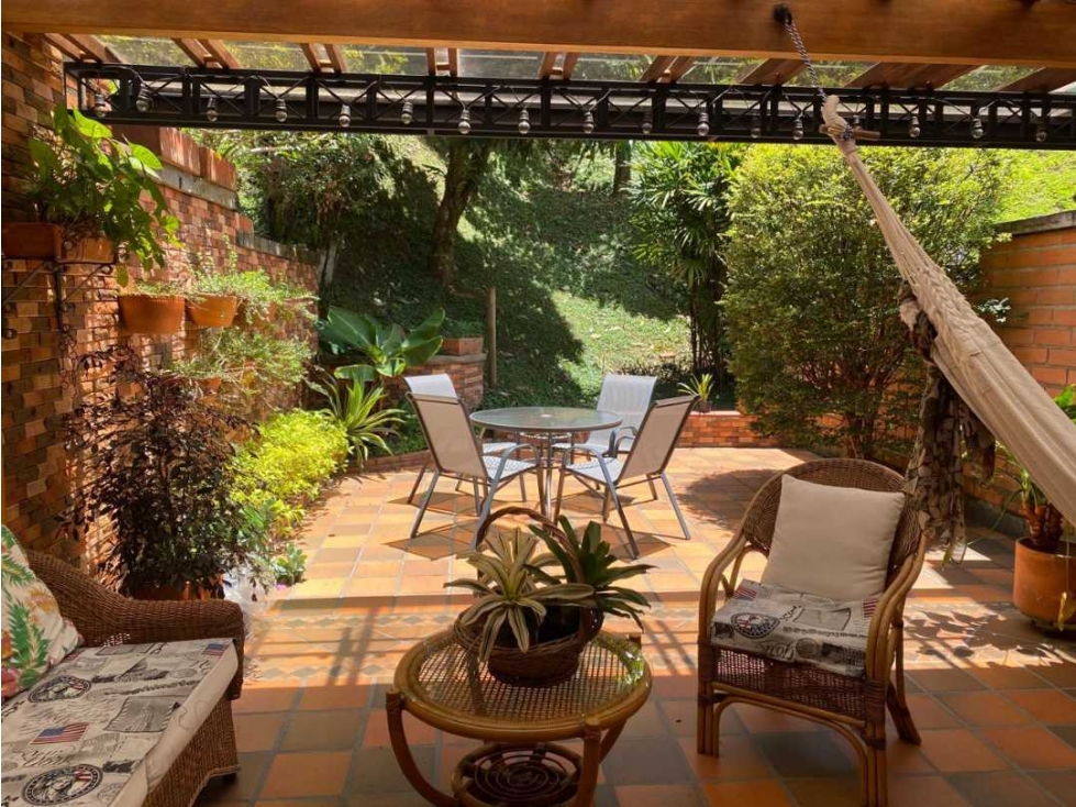 Se Arrienda Casa En Envigado sector loma del Esmeraldal — foto 4