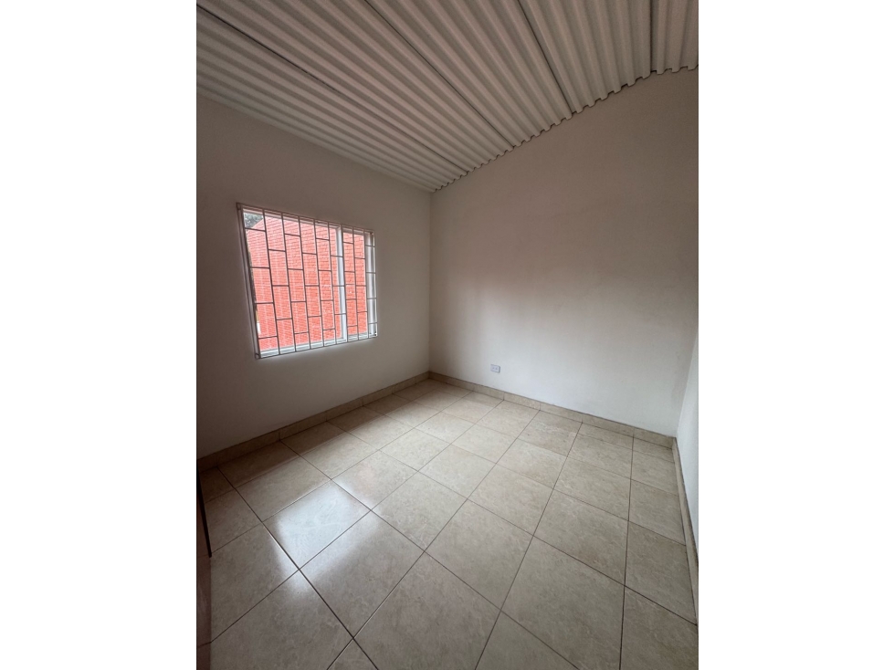 Se arrienda casa en la esmeralda — foto 3