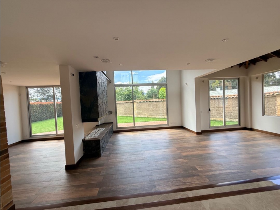 SE ARRIENDA CASA PARA ESTRENAR CAMINOS DE CHUNUGUA CAJICA — foto 2