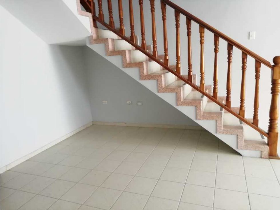 SE ARRIENDA CASA PARA USO COMERCIAL EN EL BARRIO EL RECREO, CARTAGENA - 2