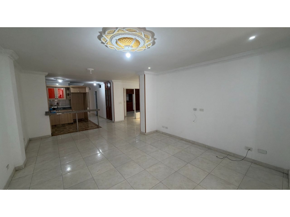 SE ARRIENDA CASA PARA OFICINAS O BODEGA PRIMER PISO BARRIO INGENIO
