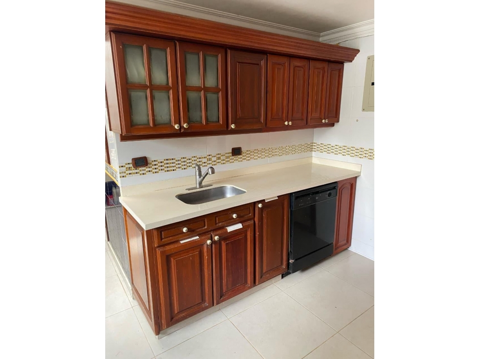 ARRIENDO CASA EN ALAMOS, CERCA AL PARQUE, PEREIRA, COLOMBIA — foto 2