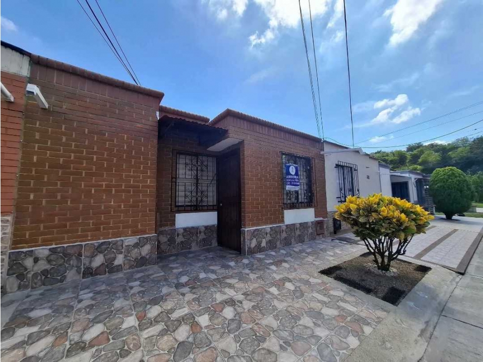 SE ARRIENDA CASA VILLA CAROLINA CARTAGO VALLE - 1