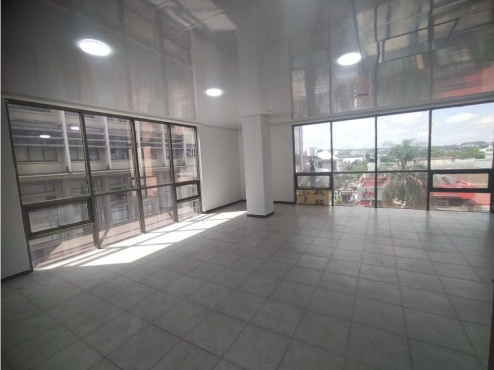 Se arrienda edificio Centro Pereira - 2