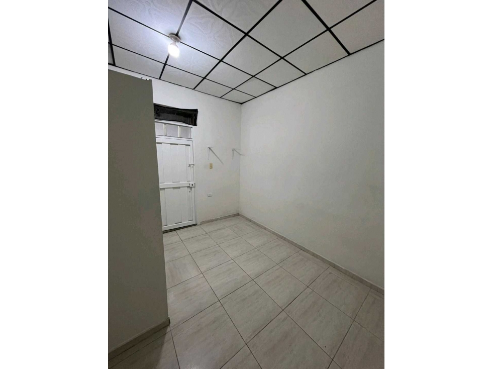 SE ARRIENDA HABITACION EL LLANO CARTAGO VALLE — foto 5
