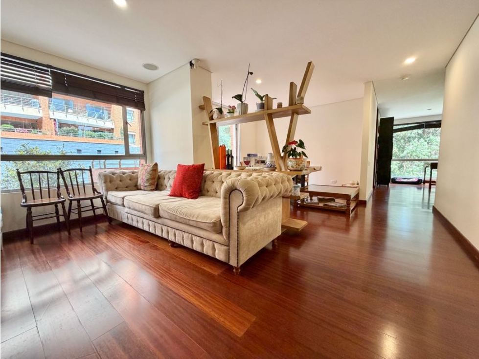 Se arrienda hermoso apartamento en Reserva de la Sierra