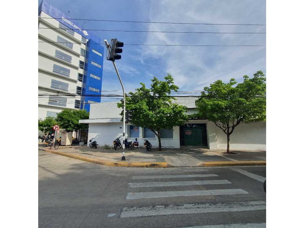 SE ARRIENDA LOCAL COMERCIAL 971M2 - 4