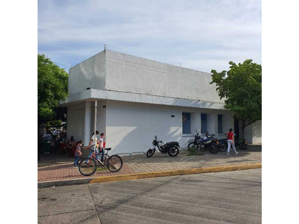 SE ARRIENDA LOCAL COMERCIAL 971M2 - 6