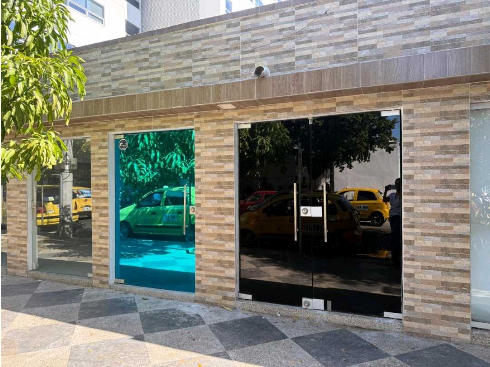 SE ARRIENDA LOCAL COMERCIAL CARRERA 15 (AL LADO DE SALUD TOTAL) - 2